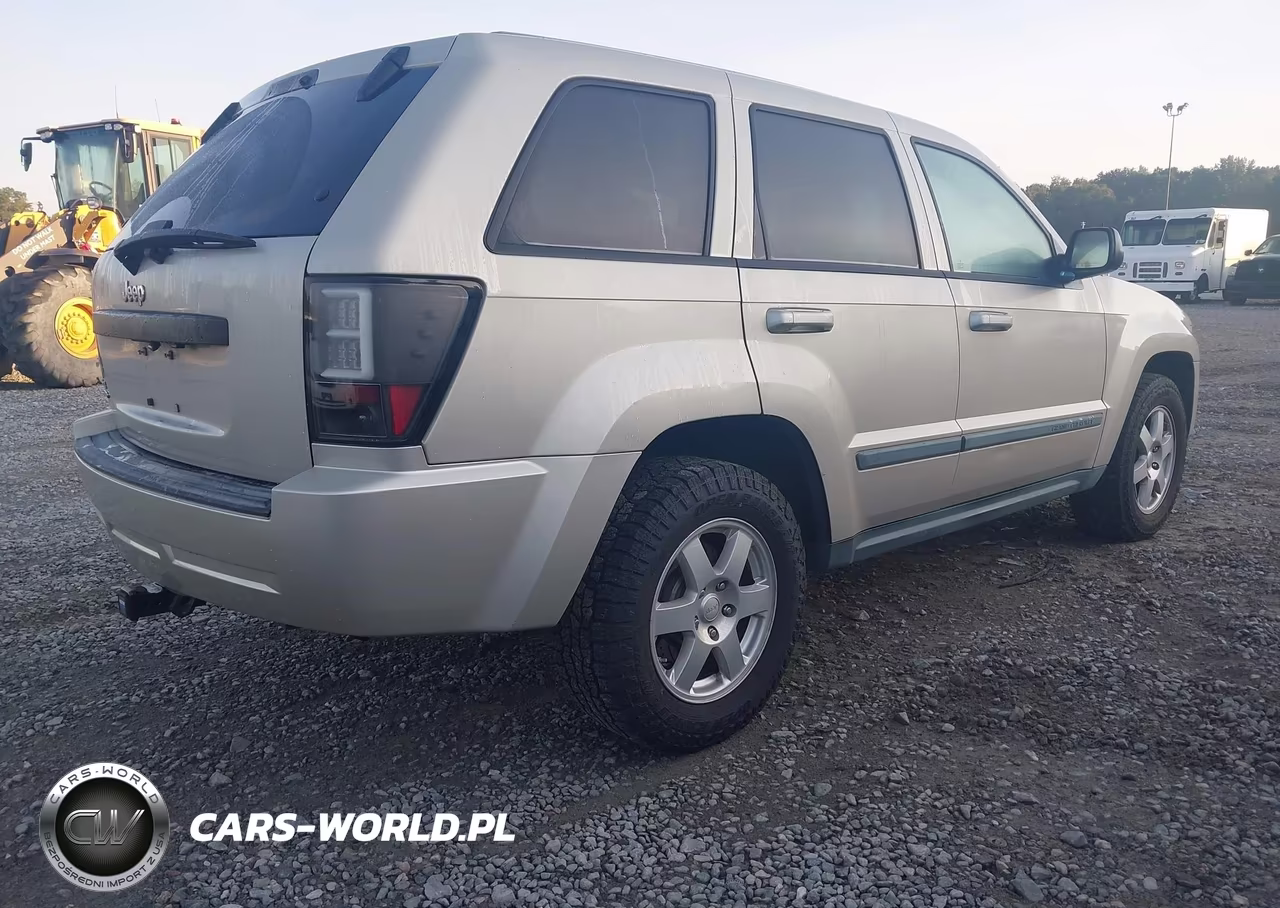 2008 Jeep Grand Cherokee Laredo VIN:1J8GR48K68C176412 - 4