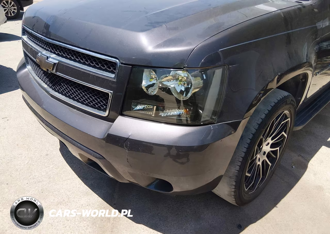 2011 Chevrolet Suburban Ls VIN:1GNSCHE01BR194549 - 6
