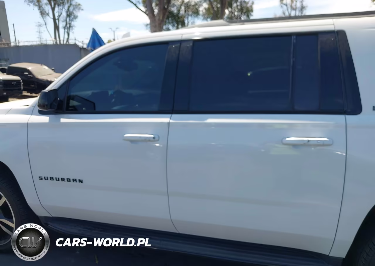 2018 Chevrolet Suburban Lt VIN:1GNSCHKC4JR102458 - 15
