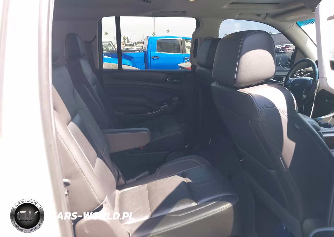 2018 Chevrolet Suburban Lt VIN:1GNSCHKC4JR102458 - 8