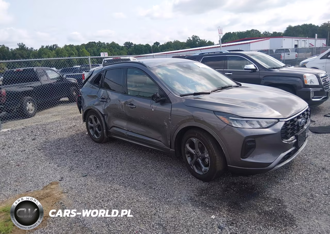 2023 Ford Escape St-Line