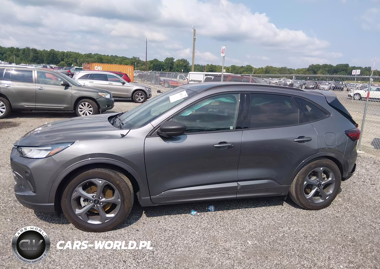 2023 Ford Escape St-Line VIN:1FMCU0MN1PUA25589 - 13
