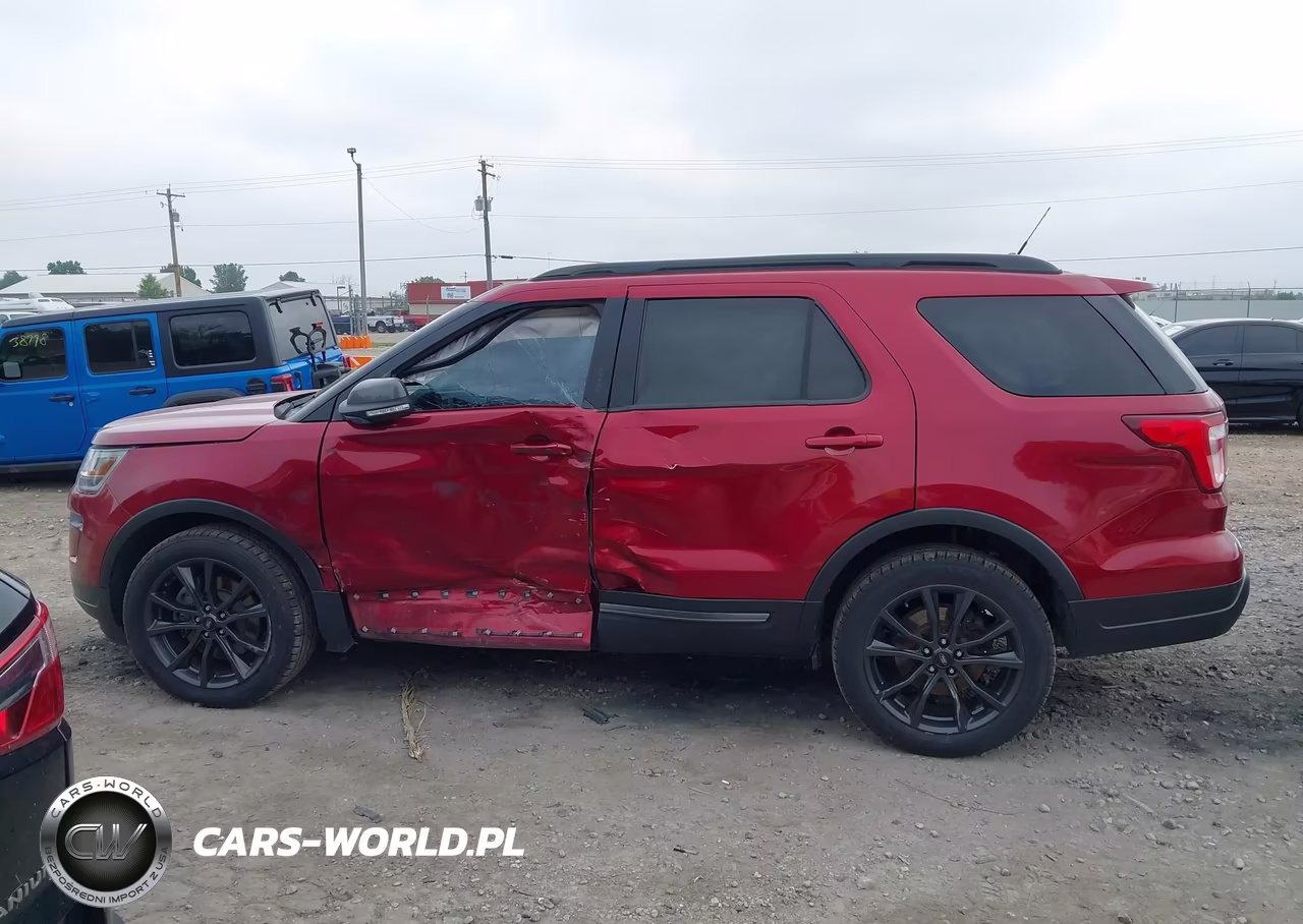 2019 Ford Explorer Xlt VIN:1FM5K8D82KGB52172 - 15