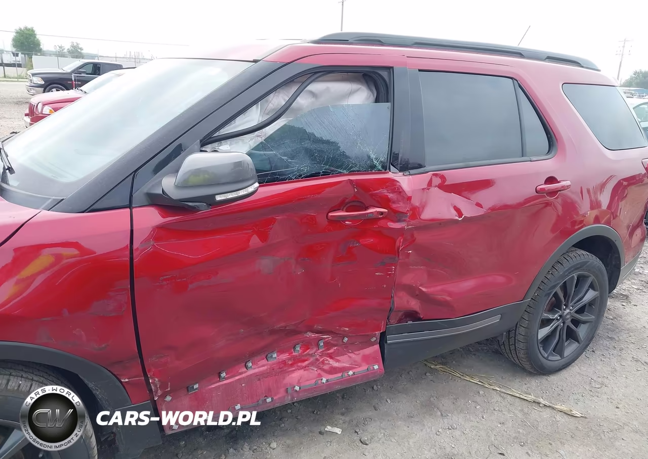 2019 Ford Explorer Xlt VIN:1FM5K8D82KGB52172 - 6