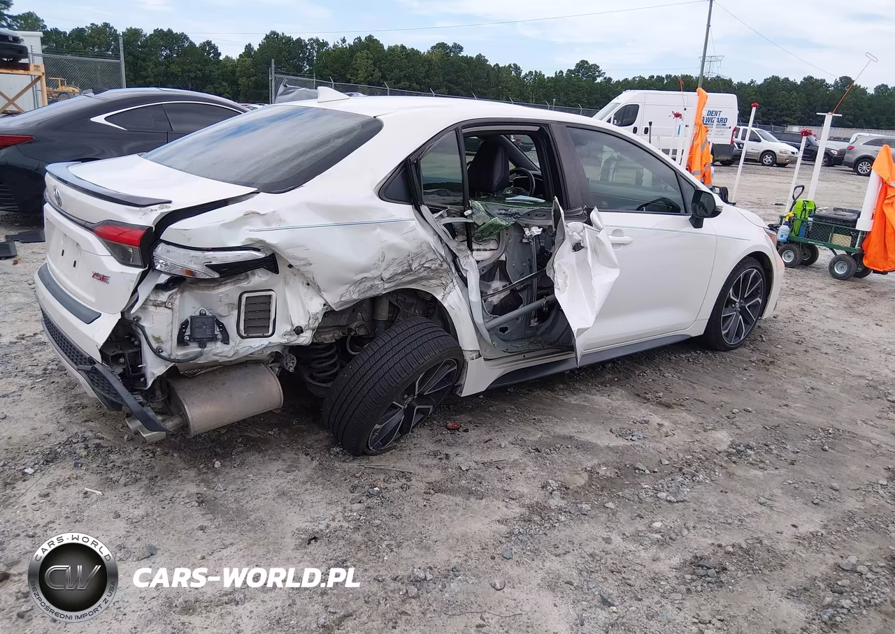 2020 Toyota Corolla Xse VIN:JTDT4RCE4LJ029447 - 4