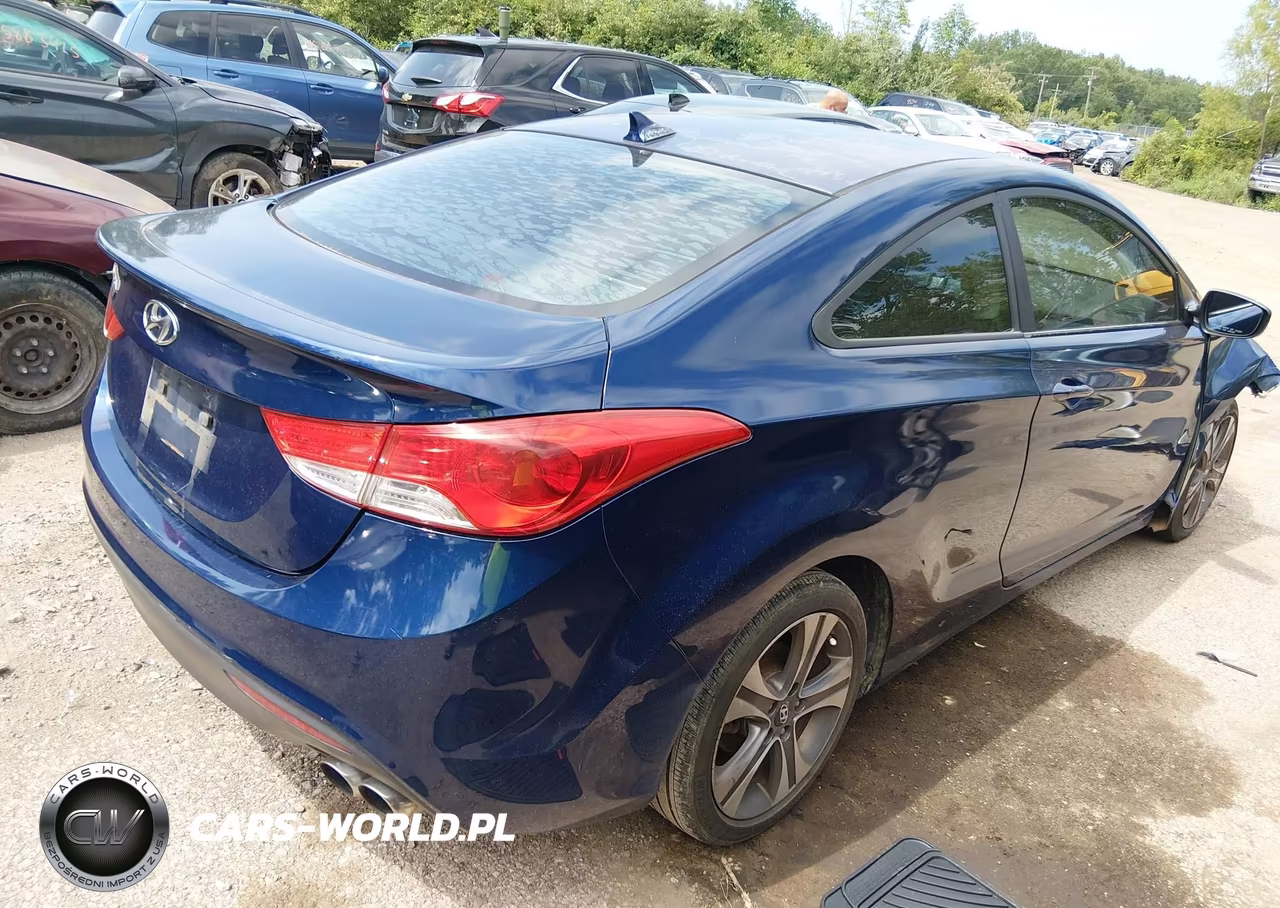 2013 Hyundai Elantra Se VIN:KMHDH6AEXDU005434 - 4
