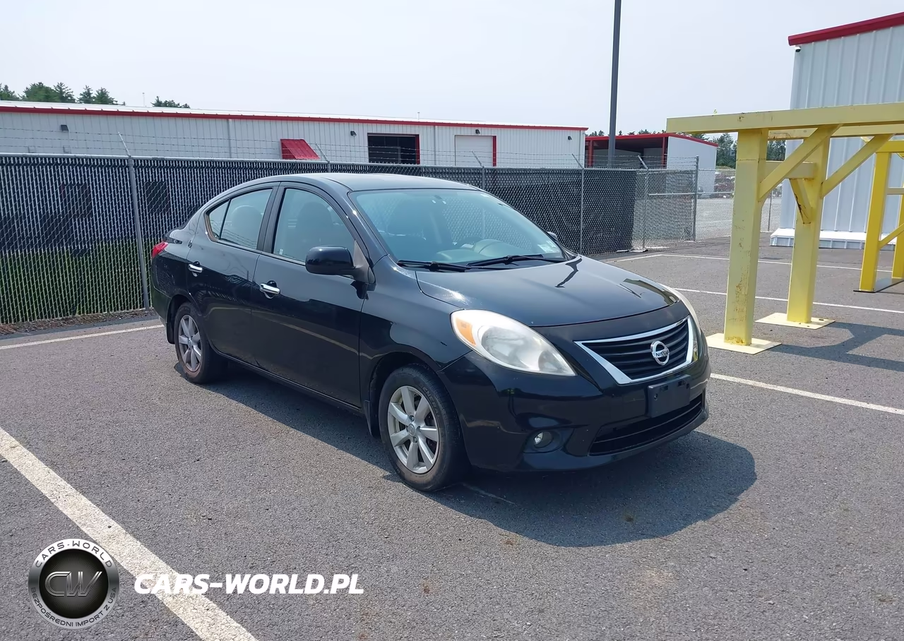 2012 Nissan Versa 1.6 Sl