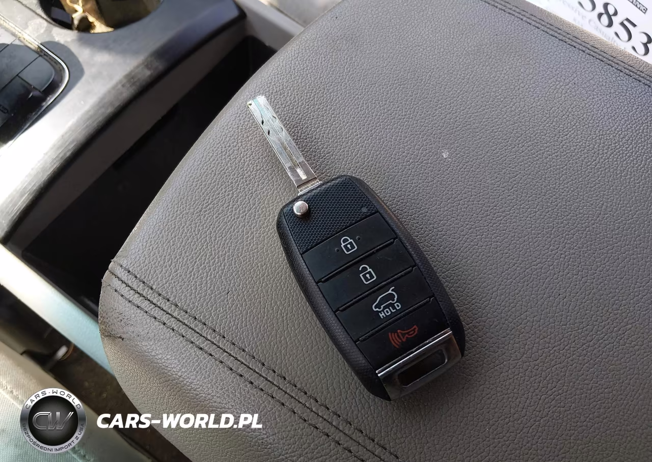 2018 Kia Sedona L VIN:KNDMA5C15J6409139 - 11