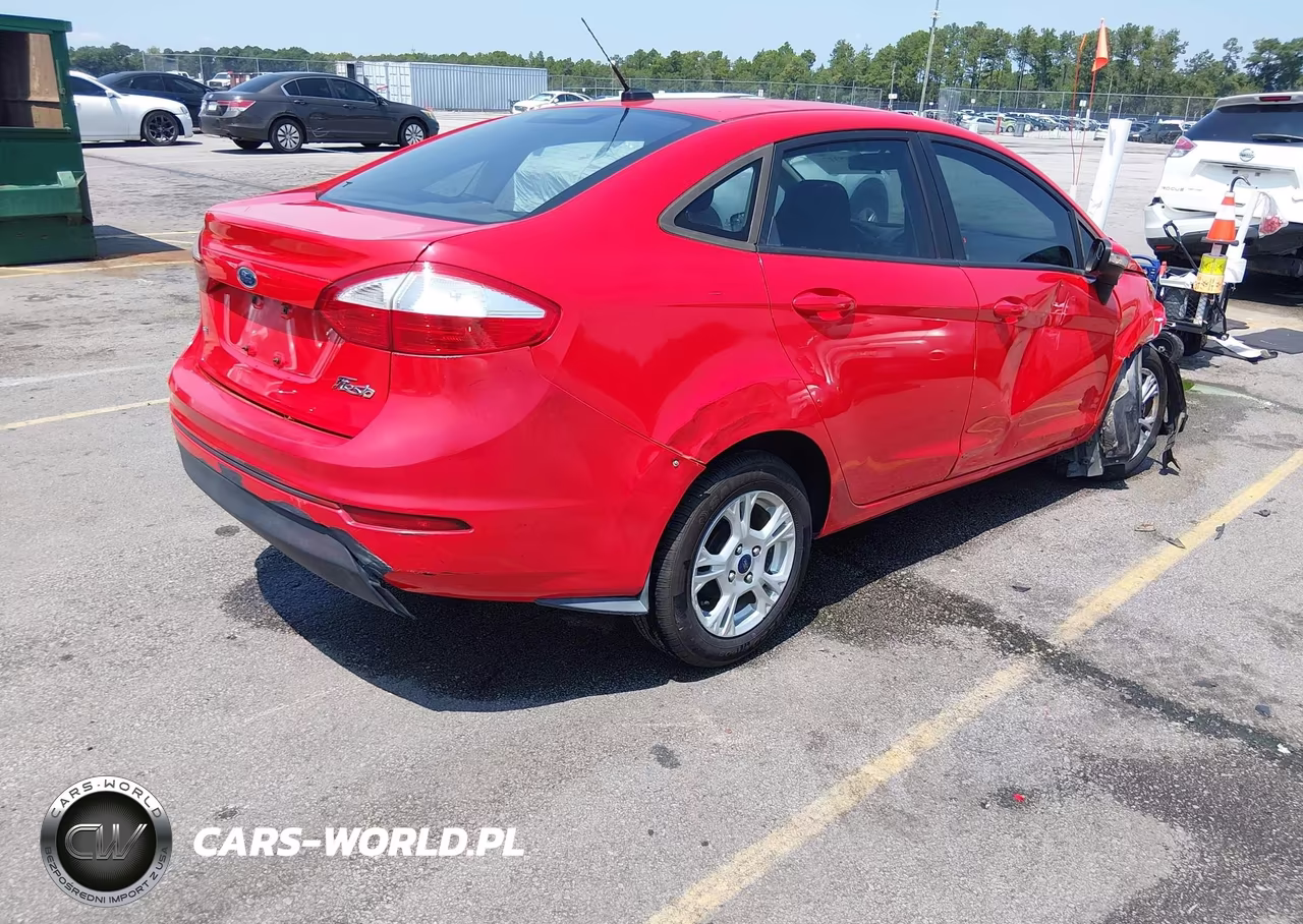 2015 Ford Fiesta Se VIN:3FADP4BJ4FM215970 - 4