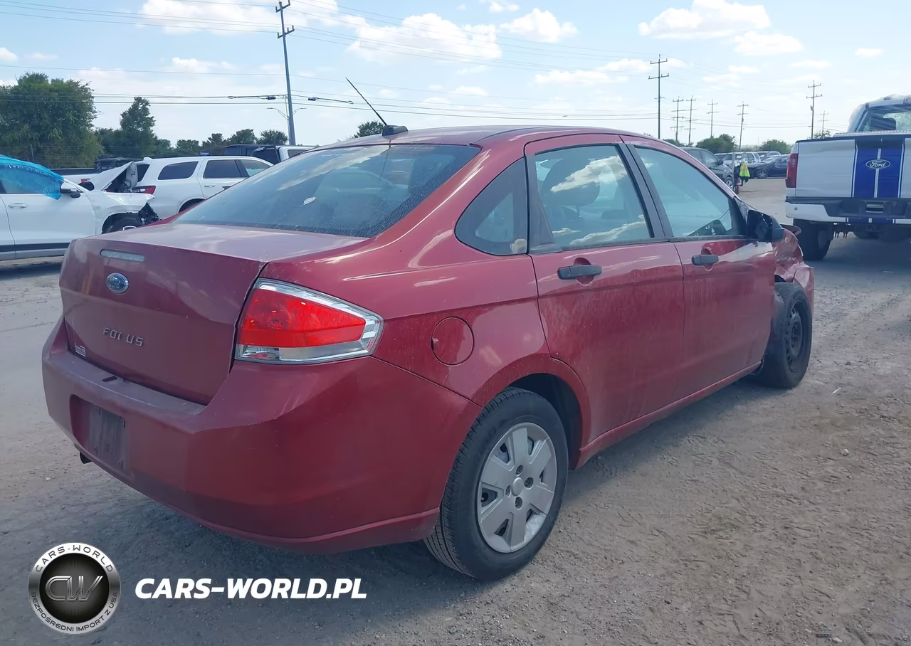 2010 Ford Focus S VIN:1FAHP3EN5AW290499 - 4