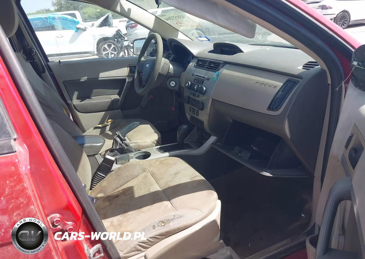 2010 Ford Focus S VIN:1FAHP3EN5AW290499 - 5