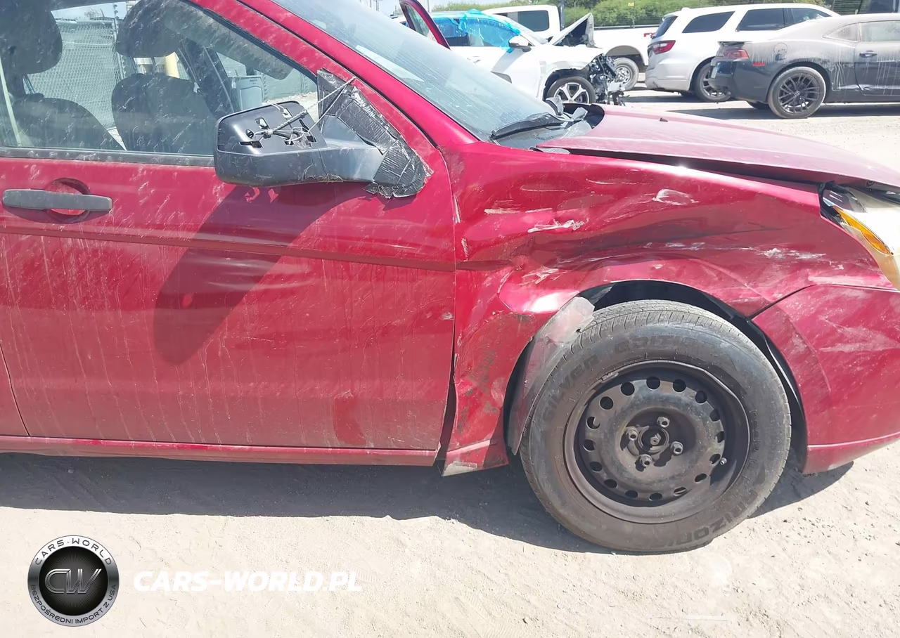 2010 Ford Focus S VIN:1FAHP3EN5AW290499 - 6