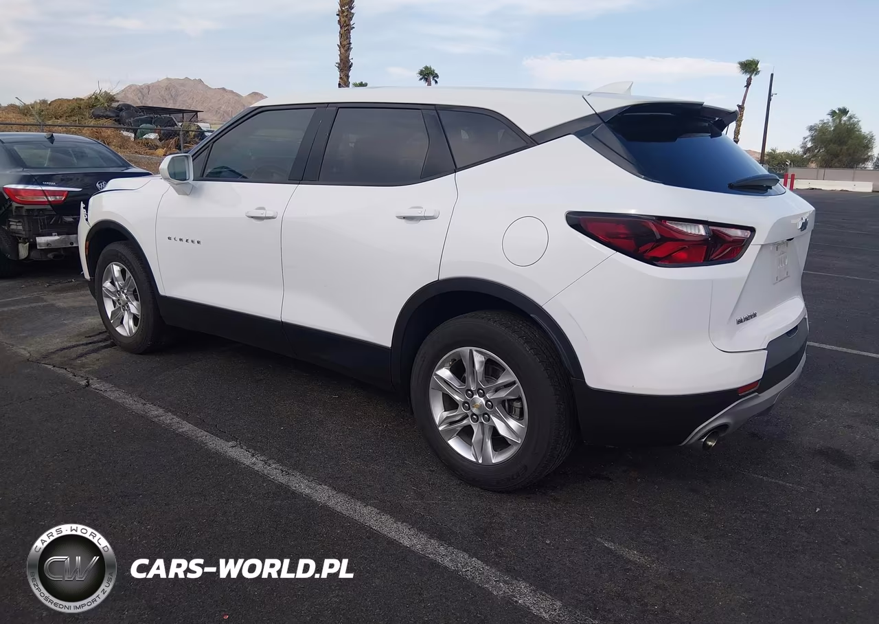 2019 Chevrolet Blazer VIN:3GNKBBRA6KS612619 - 3