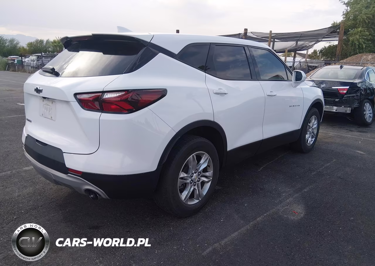 2019 Chevrolet Blazer VIN:3GNKBBRA6KS612619 - 4