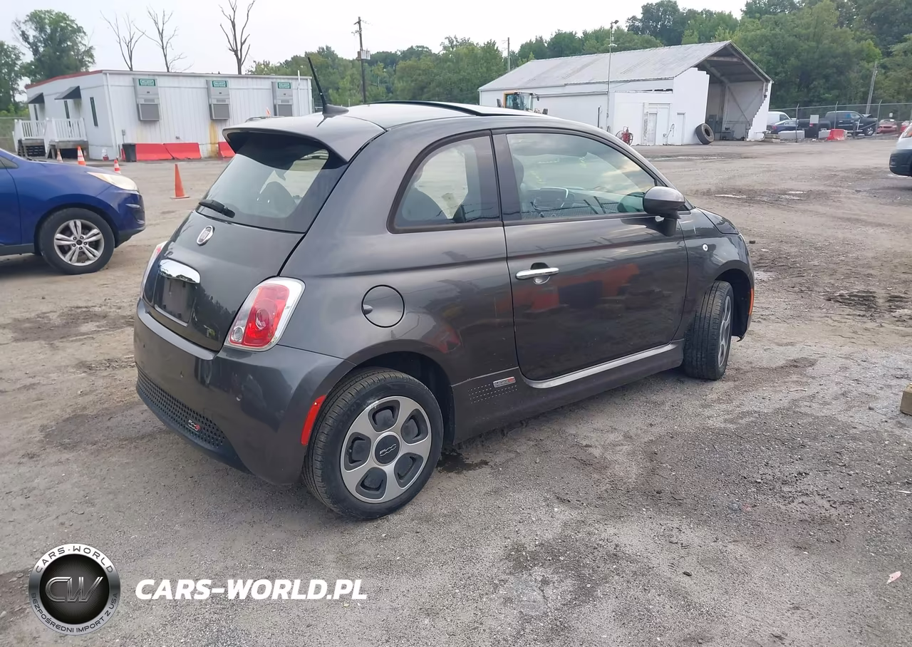 2016 Fiat 500E Battery Electric VIN:3C3CFFGE2GT143033 - 4