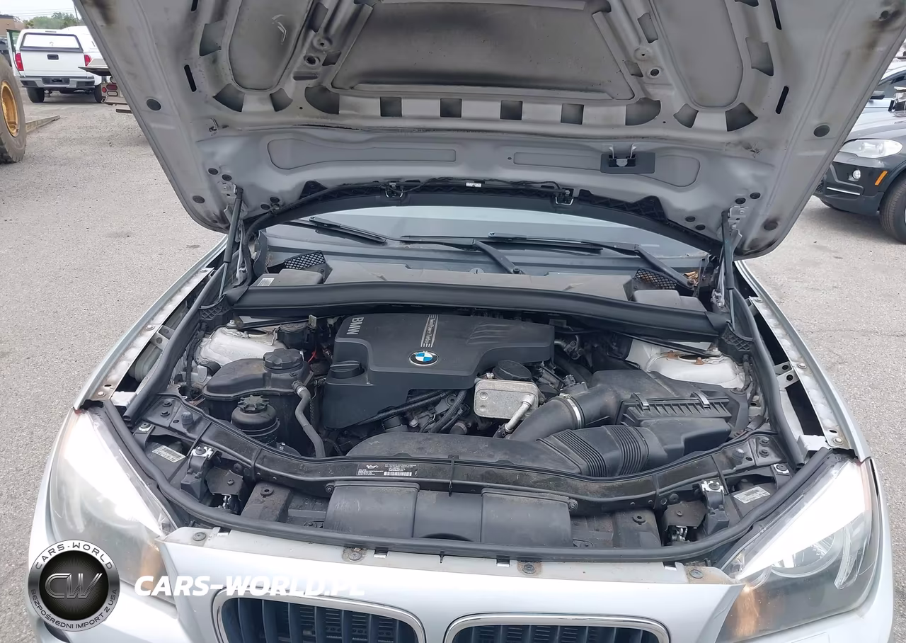 2014 BMW X1 xDrive28I VIN:WBAVL1C58EVR93314 - 10