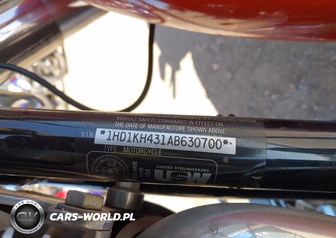 2010 Harley-Davidson Fltrx VIN:1HD1KH431AB630700 - 10
