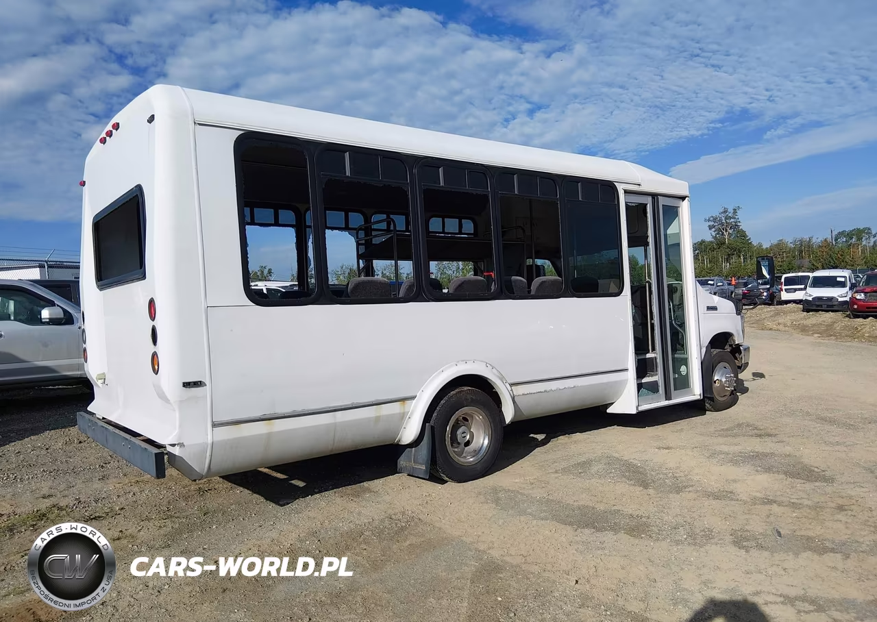 2015 Ford E-450 Cutaway VIN:1FDFE4FS9FDA02919 - 4