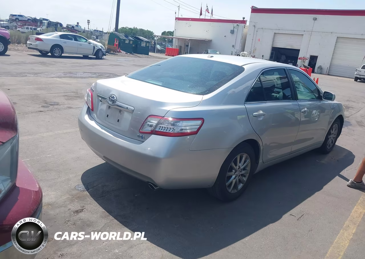 2011 Toyota Camry Hybrid VIN:4T1BB3EK4BU136346 - 4