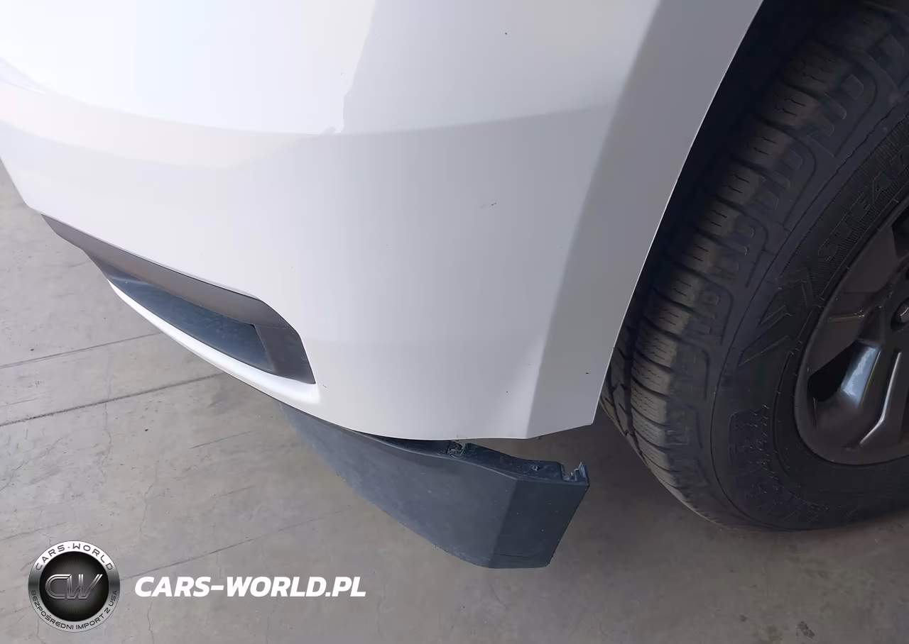 2018 Chevrolet Tahoe Ls VIN:1GNSKAEC5JR310709 - 14