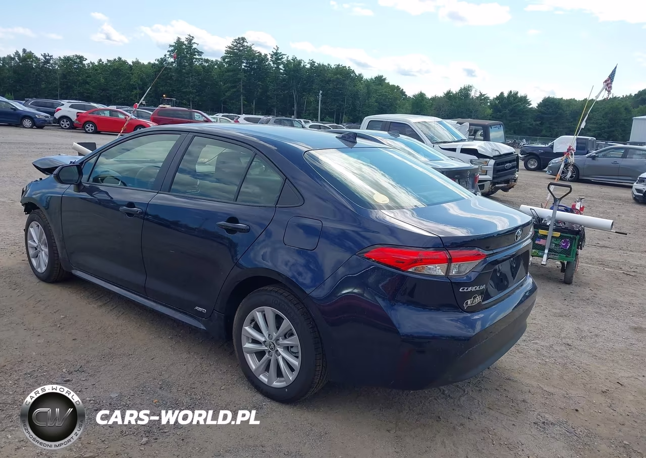 2026 Toyota Corolla Hybrid Hybrid Le VIN:JTDBDMHE1T3033824 - 3