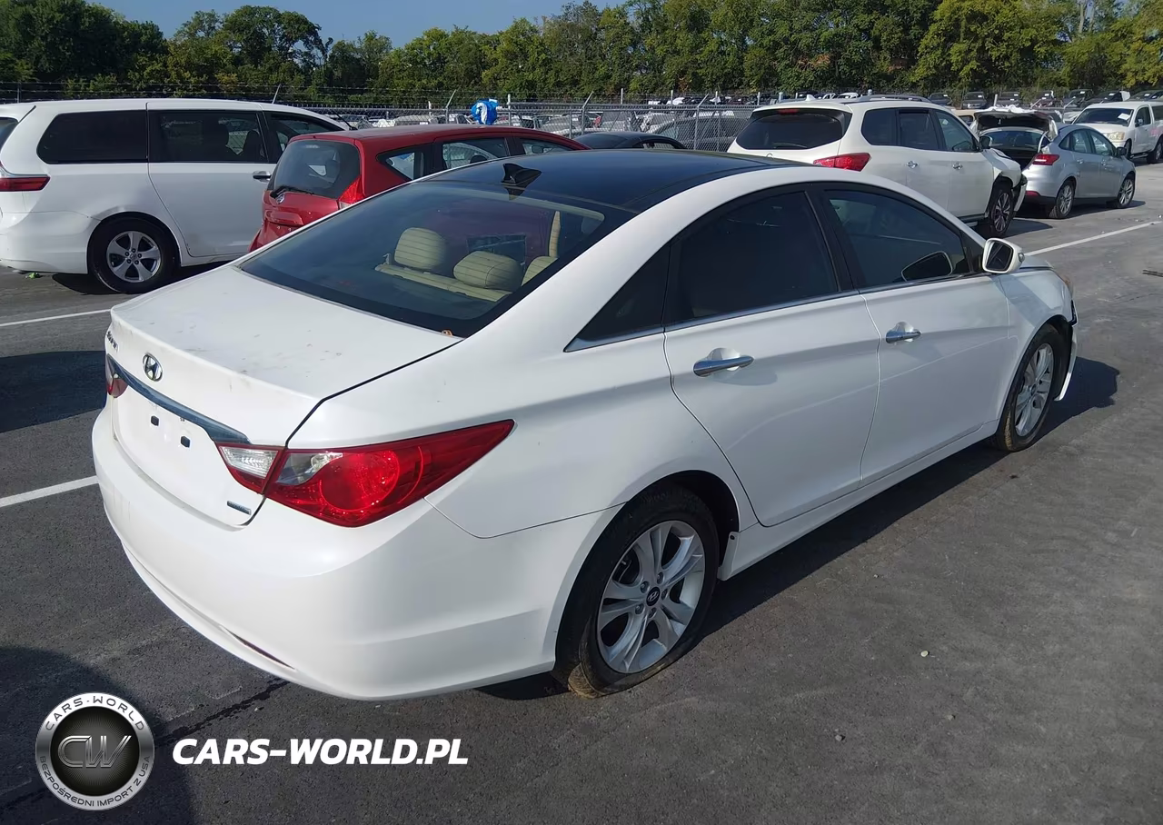 2013 Hyundai Sonata Se VIN:5NPEC4AC7DH568977 - 4