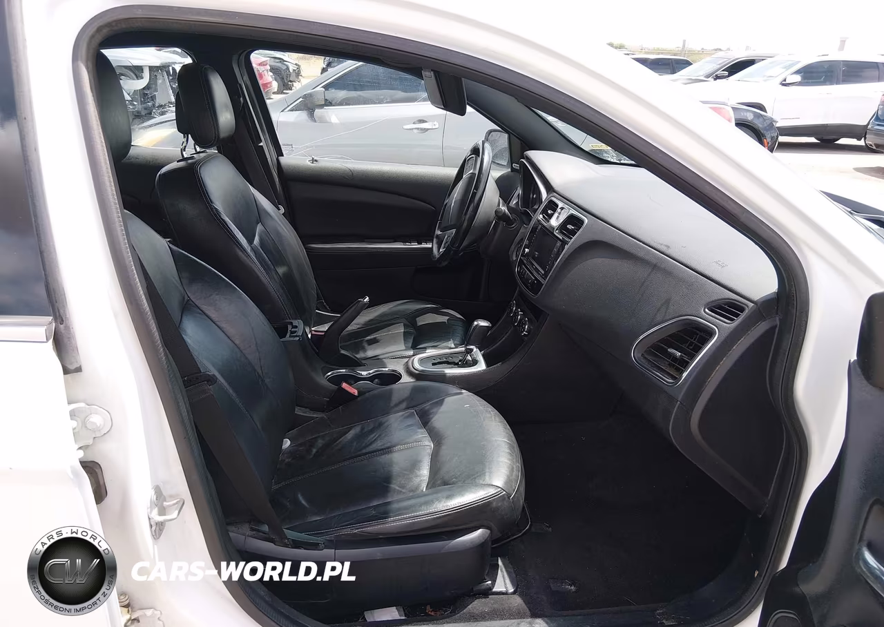 2014 Chrysler 200 Limited VIN:1C3CCBCG2EN134404 - 5