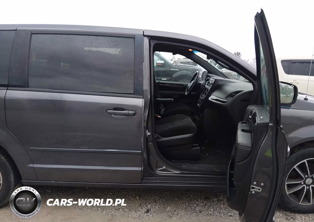 2017 Dodge Grand Caravan Se Plus VIN:2C4RDGBG4HR549684 - 5