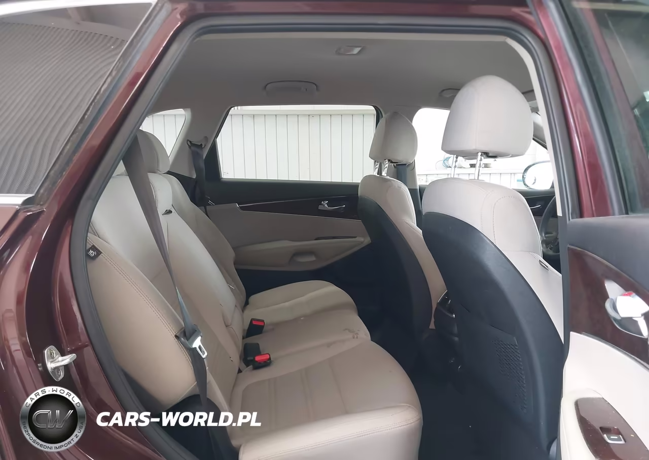 2018 Kia Sorento 2.4L Lx VIN:5XYPG4A30JG358818 - 8