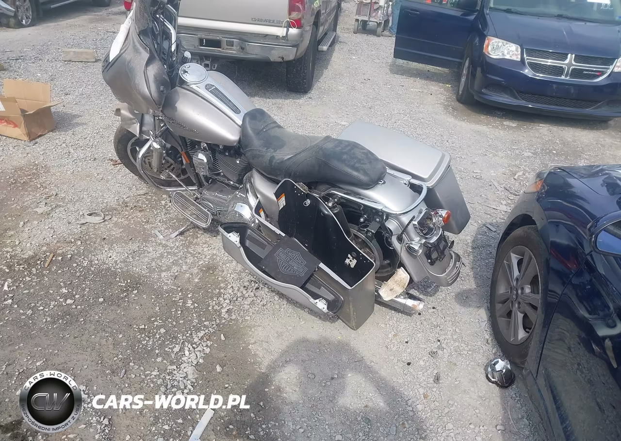 2007 Harley-Davidson Flhx VIN:1HD1KB4147Y644835 - 3