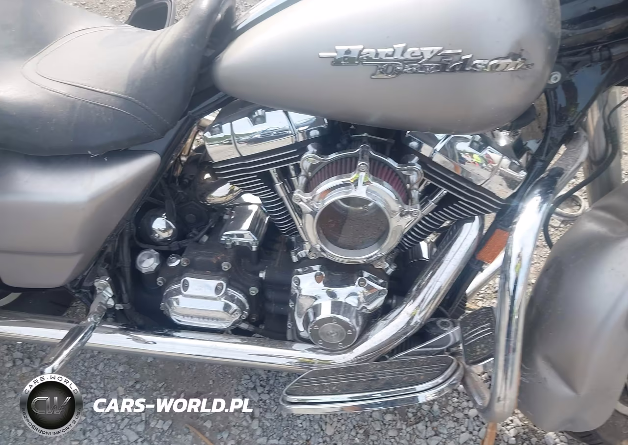 2007 Harley-Davidson Flhx VIN:1HD1KB4147Y644835 - 8