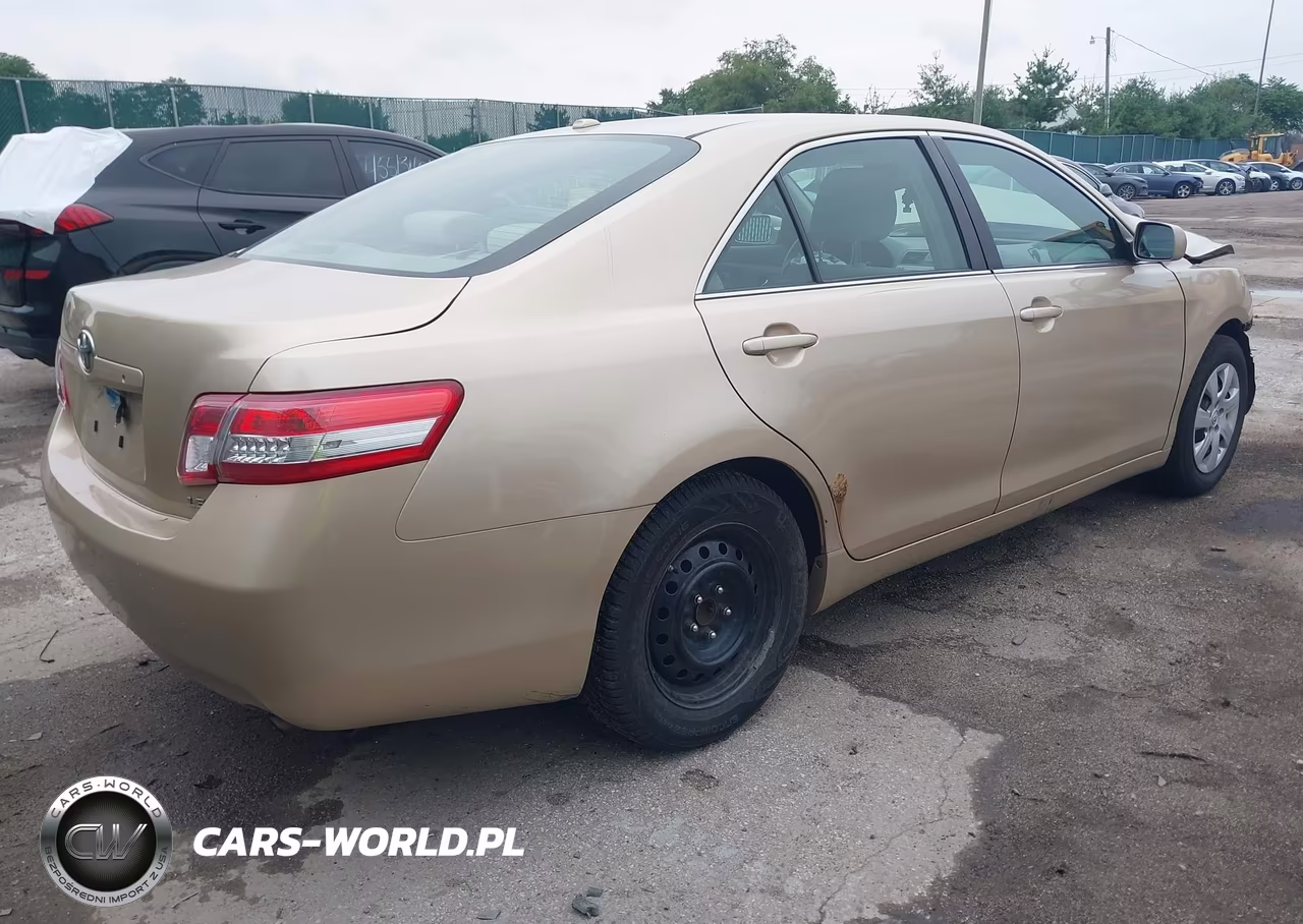2010 Toyota Camry Le VIN:4T4BF3EK0AR053781 - 4