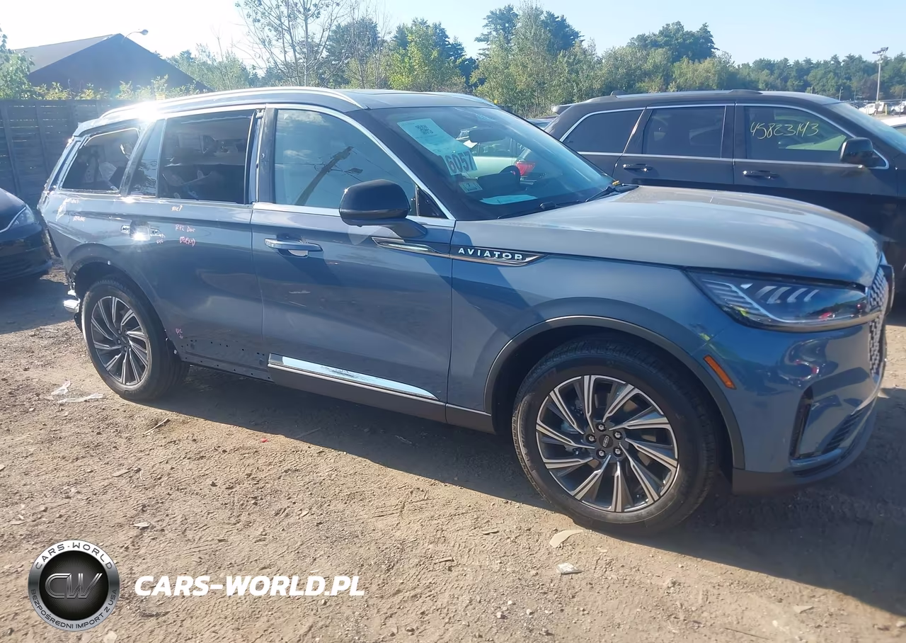 2026 Lincoln Aviator Premiere VIN:5LM5J6XC2TGL21760 - 13