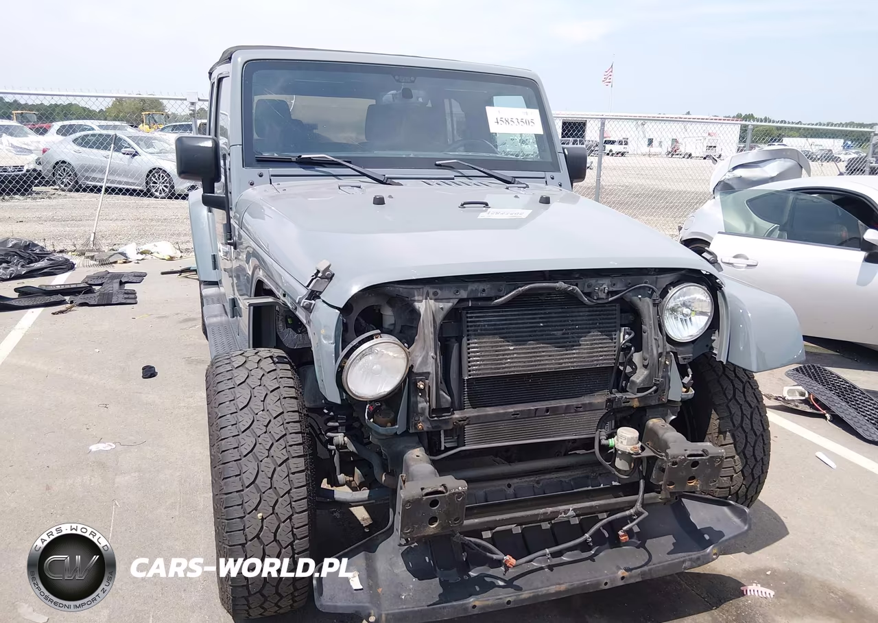 2015 Jeep Wrangler Unlimited Sahara VIN:1C4BJWEGXFL525766 - 13