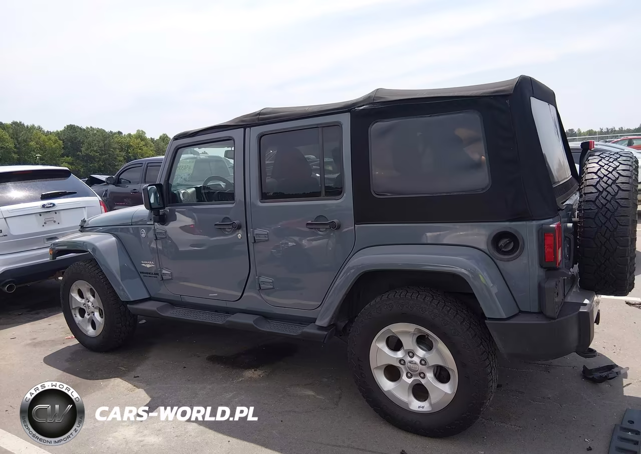2015 Jeep Wrangler Unlimited Sahara VIN:1C4BJWEGXFL525766 - 15