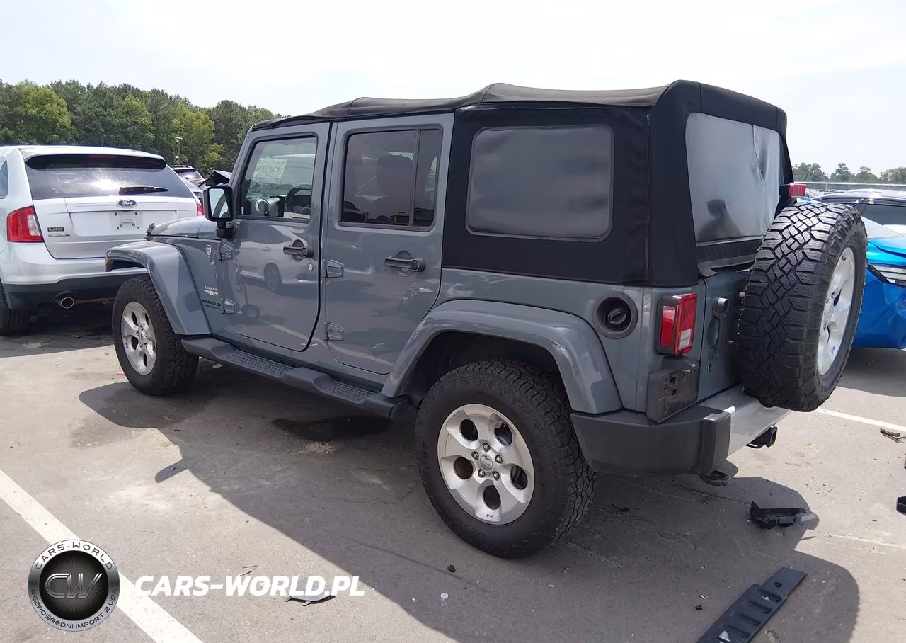 2015 Jeep Wrangler Unlimited Sahara VIN:1C4BJWEGXFL525766 - 3