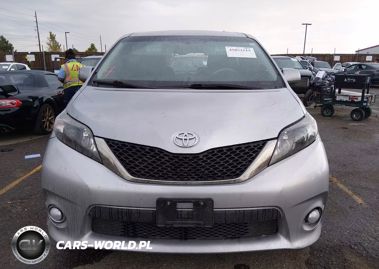 2011 Toyota Sienna Se VIN:5TDXK3DC3BS105792 - 12
