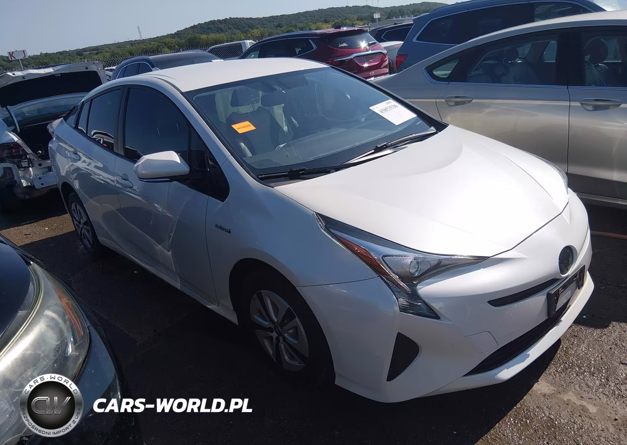 2016 Toyota Prius Four VIN:JTDKARFU2G3513165 - 13