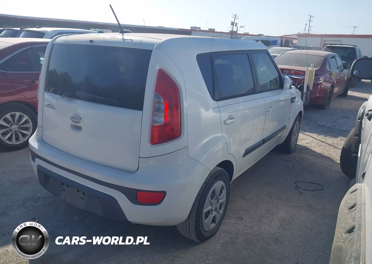 2013 Kia Soul VIN:KNDJT2A56D7485212 - 4