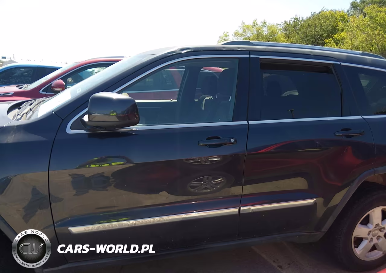 2013 Jeep Grand Cherokee Laredo VIN:1C4RJFAG9DC577942 - 14