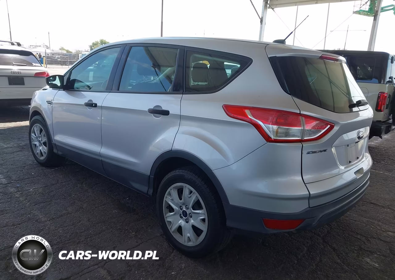 2016 Ford Escape S VIN:1FMCU0F79GUA21840 - 3