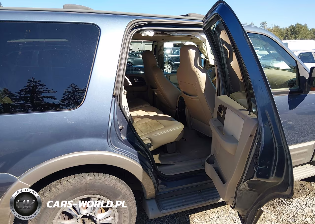 2004 Ford Expedition Eddie Bauer VIN:1FMFU18L84LA88363 - 8