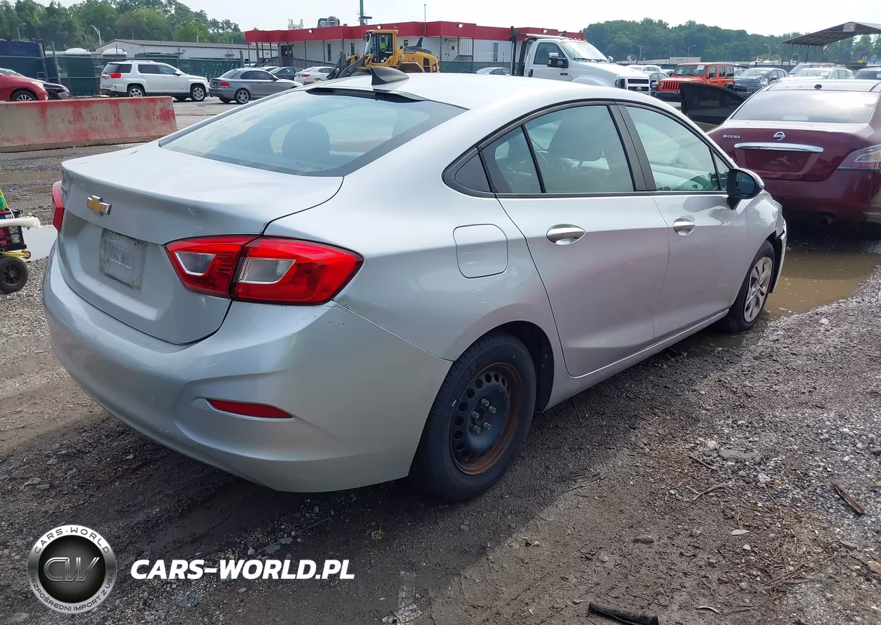 2019 Chevrolet Cruze Ls VIN:1G1BC5SM4K7150256 - 4
