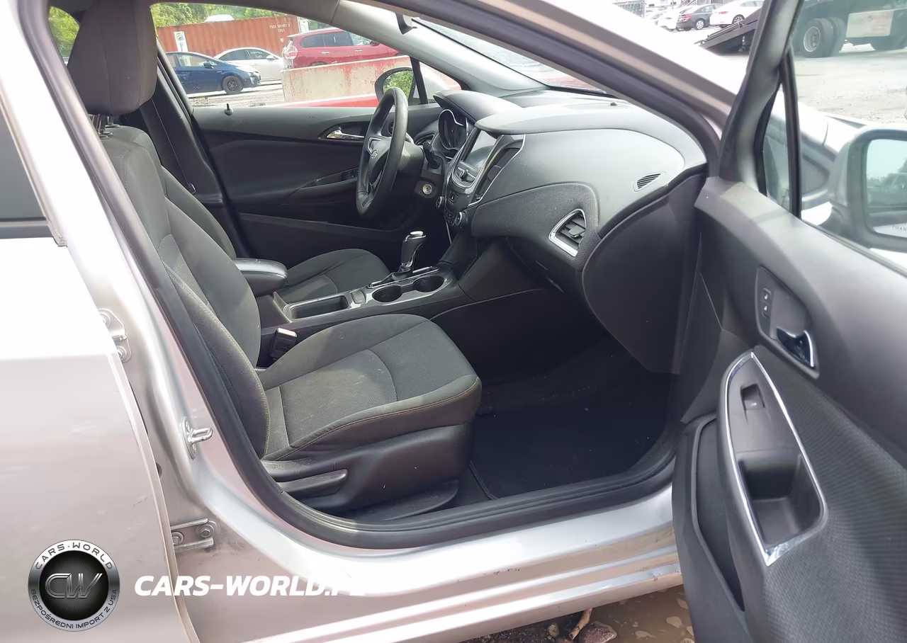 2019 Chevrolet Cruze Ls VIN:1G1BC5SM4K7150256 - 5
