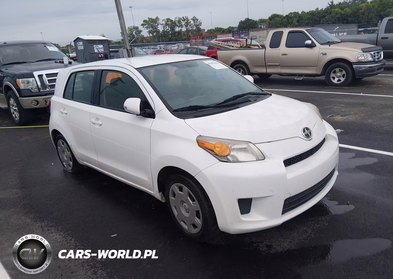 2013 Scion Xd – zdjęcie 1 z 11