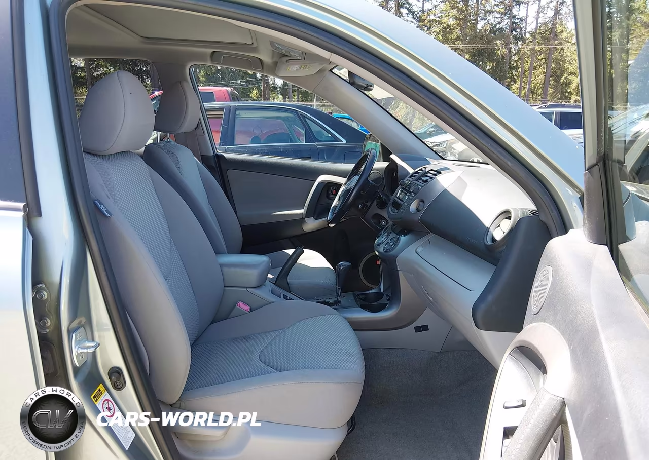 2007 Toyota Rav4 Limited VIN:JTMBD31V375109770 - 17