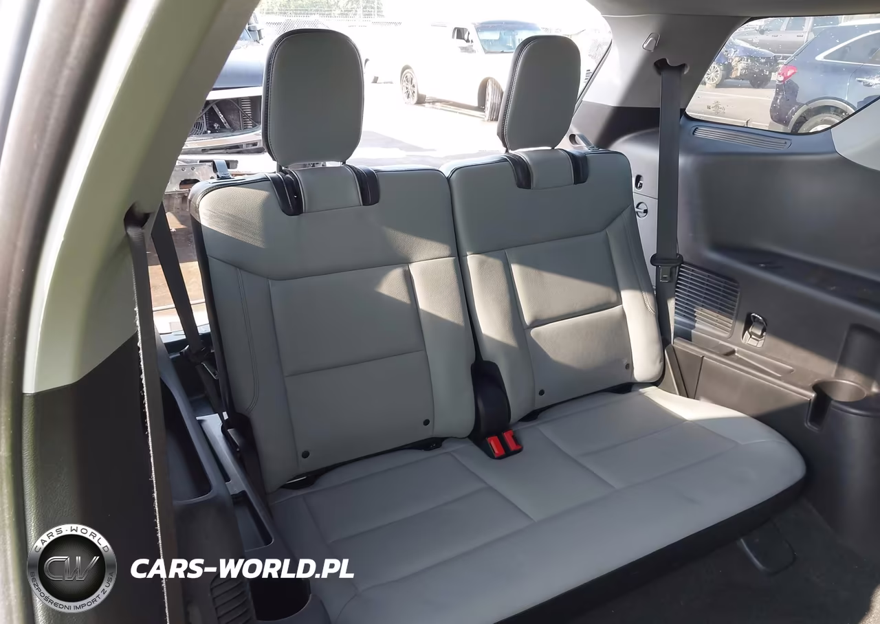 2021 Ford Explorer Xlt VIN:1FMSK8DH1MGA05024 - 17