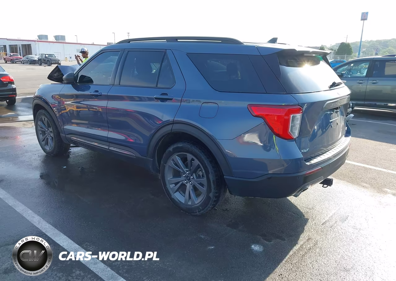 2021 Ford Explorer Xlt VIN:1FMSK8DH1MGA05024 - 3