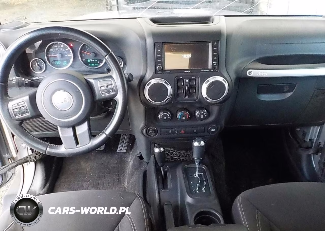 2016 Jeep Wrangler Unlimited Sahara VIN:1C4BJWEG8GL183025 - 15