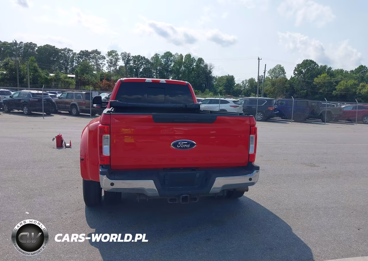 2018 Ford F-350 Xlt VIN:1FT8W3CT2JEB61561 - 15